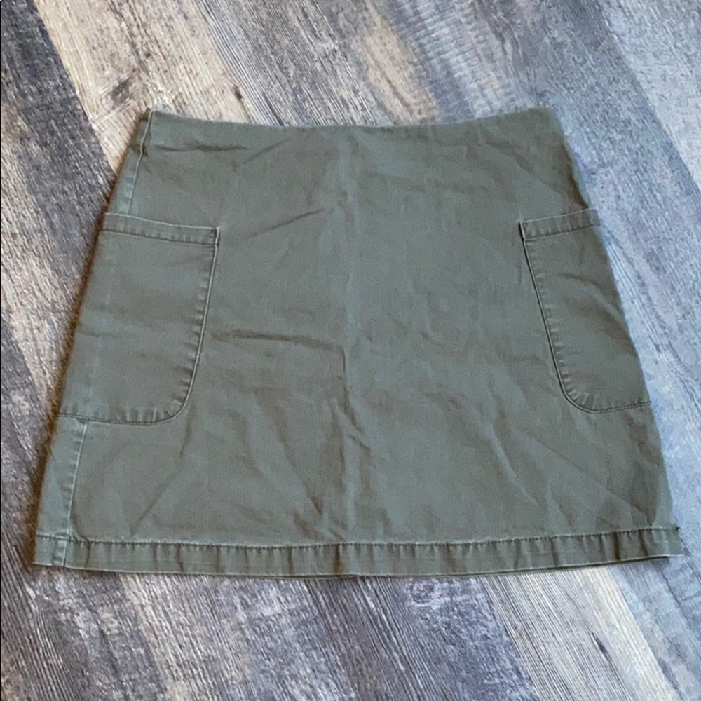 Army green cargo skirt size 10